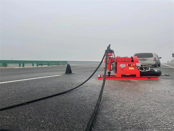 中山马路路基路面开裂下沉注浆加固灌浆